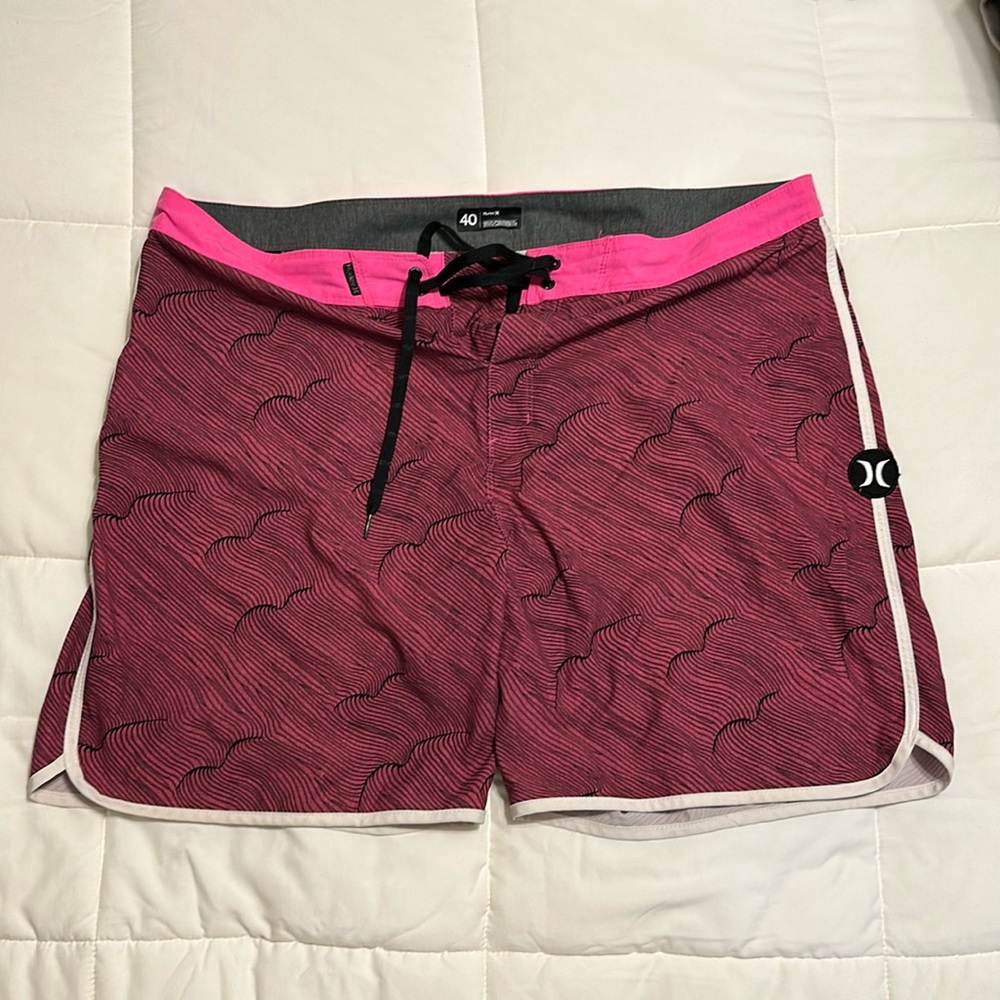 Size 40 Men’s Hurley Phantom Board Shorts